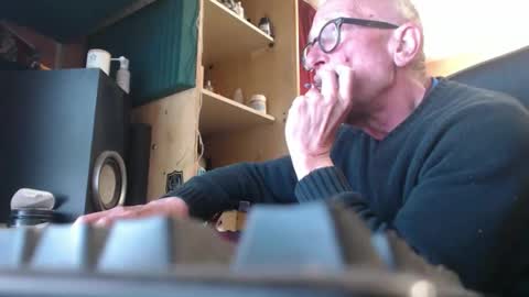 Snapshot of pc8474408 chatting on April 21, 2026, 12:33 pm pc8474408 online show from April 21, 2026, 12:33 pm