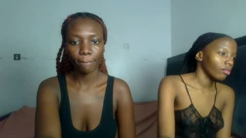 Snapshot of peach_ebonny chatting on June 12, 2026, 5:56 pm peach_ebonny online show from June 12, 2026, 5:56 pm