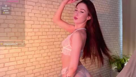 Snapshot of peachypoet chatting on June 2, 2026, 1:24 pm Chloe online show from June 2, 2026, 1:24 pm