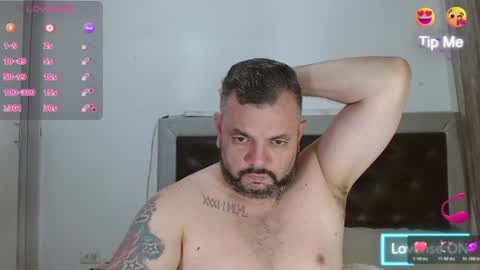 Snapshot of perverseveteranmanxxx chatting on June 17, 2026, 4:37 am Carlos online show from June 17, 2026, 4:37 am