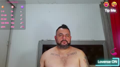 Snapshot of perverseveteranmanxxx chatting on June 18, 2026, 3:40 am Carlos online show from June 18, 2026, 3:40 am