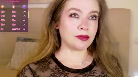 Peters Emily online show from May 30, 2026, 11:13 pm