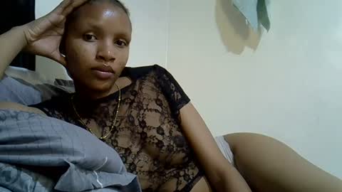 petite_melinda online show from July 2, 2026, 1:05 am