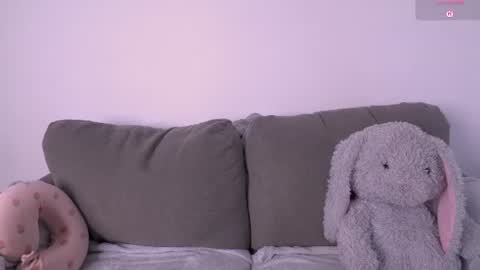 petite paola online show from July 2, 2026, 3:29 pm