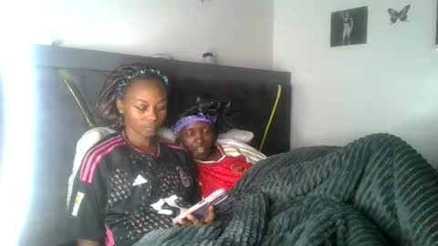 petite_queen69 online show from June 23, 2026, 12:41 am