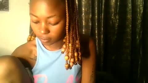 petite_queen69 online show from June 23, 2026, 7:12 pm