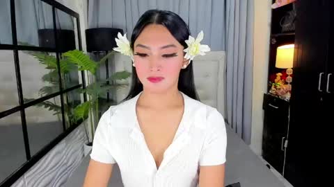 phenomenal_ivy online show from May 28, 2026, 2:36 pm