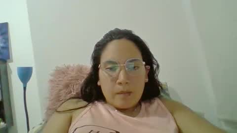 phoop_lilaa online show from February 6, 2026, 8:56 pm