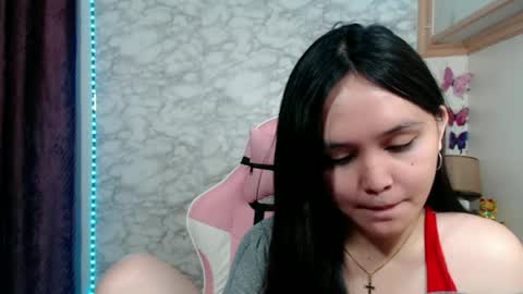 Snapshot of pia_intownx chatting on June 19, 2026, 6:23 pm Ms Pia online show from June 19, 2026, 6:23 pm