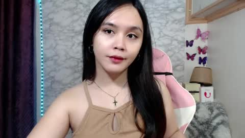 Snapshot of pia_intownx chatting on July 15, 2026, 1:22 am Ms Pia online show from July 15, 2026, 1:22 am