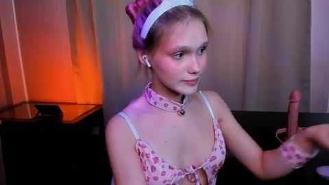 Snapshot of pickanicole chatting on June 11, 2026, 4:32 am Adeline online show from June 11, 2026, 4:32 am
