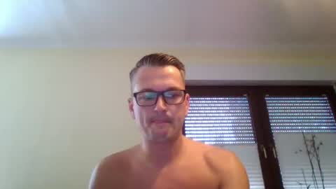 piercingsxxx online show from July 7, 2026, 1:26 pm