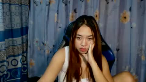 pinay_singlemomxs online show from April 8, 2026, 6:30 pm