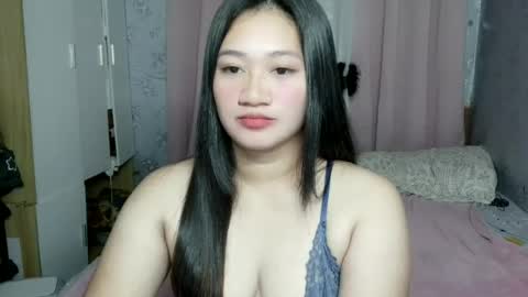 pinaykristine online show from July 25, 2026, 6:00 am