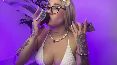 KELLY  online show from June 23, 2026, 12:08 am