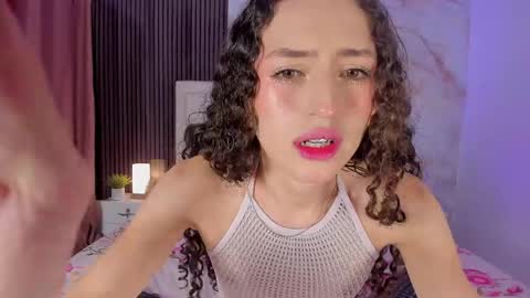 Snapshot of pinky_peach_ chatting on June 9, 2026, 3:29 am Peachy online show from June 9, 2026, 3:29 am