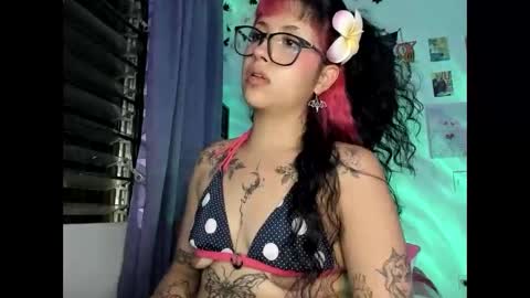 Snapshot of pinky_promiseex chatting on May 19, 2026, 1:56 am pinky_promiseex online show from May 19, 2026, 1:56 am