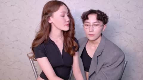 Li long hair and Ru short hair online show from July 21, 2026, 1:24 pm