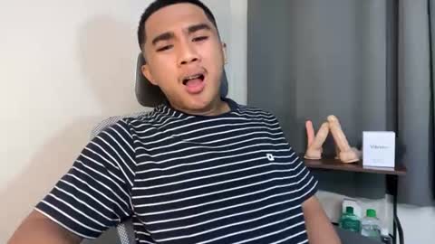Snapshot of pinoyadriannexxx chatting on August 2, 2026, 2:15 pm Adrianne online show from August 2, 2026, 2:15 pm
