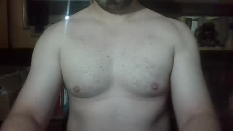 Snapshot of pistabaaaa chatting on August 4, 2026, 3:32 am pistabaaaa online show from August 4, 2026, 3:32 am