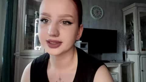 Caroline online show from May 1, 2026, 9:03 am