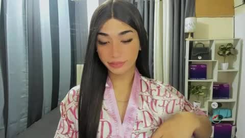 pixiedoll_ online show from July 1, 2026, 6:51 pm