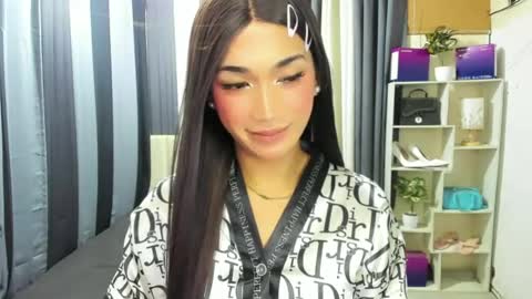 pixiedoll_ online show from July 3, 2026, 6:47 pm