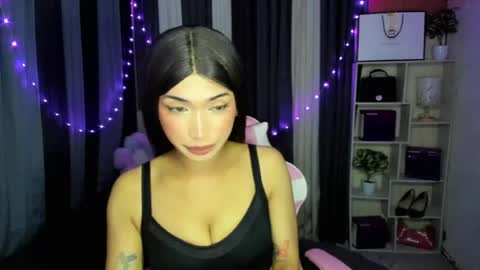 pixiedoll_ online show from July 28, 2026, 12:59 pm