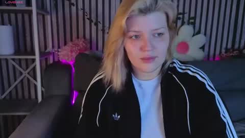 Snapshot of polly__mayer chatting on July 3, 2026, 1:34 am Polly online show from July 3, 2026, 1:34 am