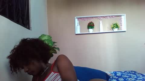 prisca66 online show from April 15, 2026, 4:08 am