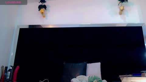 priscilarainbow online show from July 12, 2026, 1:57 pm