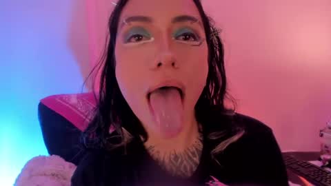 psycodoll online show from May 30, 2026, 3:36 am