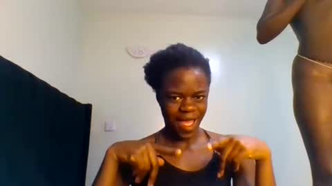 Snapshot of purple_honey2 chatting on June 21, 2026, 9:01 am Honey online show from June 21, 2026, 9:01 am