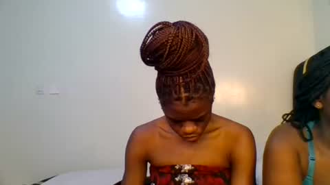 Snapshot of purple_honey2 chatting on July 7, 2026, 6:47 am Honey online show from July 7, 2026, 6:47 am