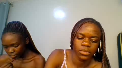 Snapshot of purple_honey2 chatting on July 11, 2026, 3:31 am Honey online show from July 11, 2026, 3:31 am