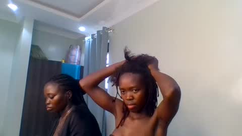 Snapshot of purple_honey2 chatting on July 13, 2026, 4:37 am Honey online show from July 13, 2026, 4:37 am