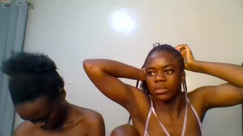 Snapshot of purple_honey2 chatting on July 16, 2026, 3:56 am Honey online show from July 16, 2026, 3:56 am