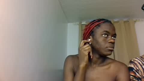 Snapshot of purple_honey2 chatting on August 1, 2026, 7:07 am Honey online show from August 1, 2026, 7:07 am