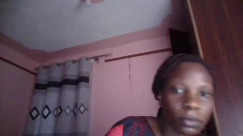 Snapshot of q_pretty chatting on July 22, 2026, 8:39 am Ivy a little girl full of dreams....be my best online show from July 22, 2026, 8:39 am