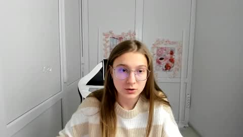 Amelie online show from May 27, 2026, 8:22 am