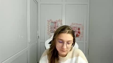 Amelie online show from May 28, 2026, 8:33 am