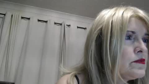 Topaz blue dreamo989n999 online show from July 3, 2026, 1:34 am