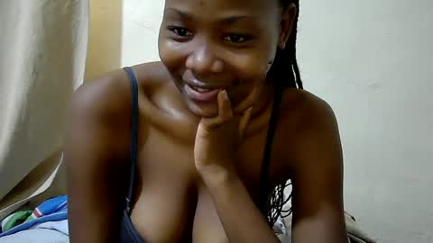 queen_slender online show from July 3, 2026, 8:43 am