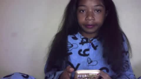 Snapshot of queennaya chatting on July 10, 2026, 8:11 pm queennaya online show from July 10, 2026, 8:11 pm
