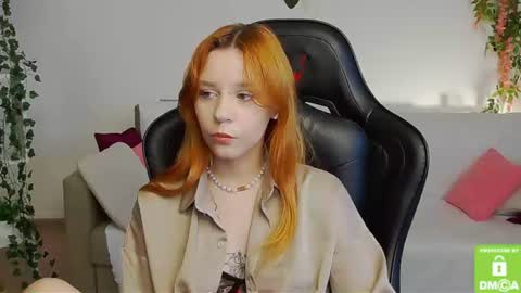 rachel__lips online show from June 24, 2026, 8:02 am