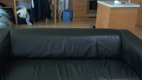 rafaelosteel online show from June 12, 2026, 12:37 pm
