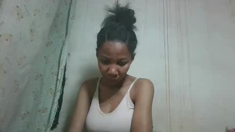 rasoanetteee online show from September 25, 2025, 7:06 pm