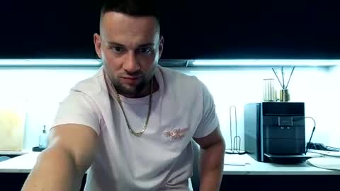raulcortezofficial online show from July 7, 2026, 8:57 pm