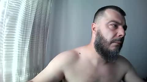 ravart43 online show from June 8, 2026, 6:58 am