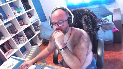Snapshot of ravingr3d3 chatting on April 20, 2026, 9:34 am ravingr3d3 online show from April 20, 2026, 9:34 am